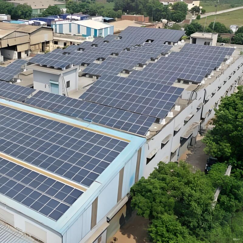 Nắp tấm pin mặt trời hiệu quả cao trên mái nhà tối đa hóa việc sử dụng không gian để có năng lượng trở lại nhiều hơn