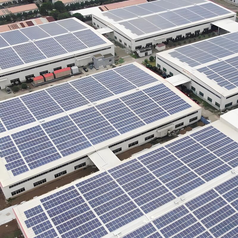 Nắp tấm pin mặt trời mái nhà tương thích với mái nhà kim loại ván dọc cung cấp cài đặt và tuổi thọ lâu dài