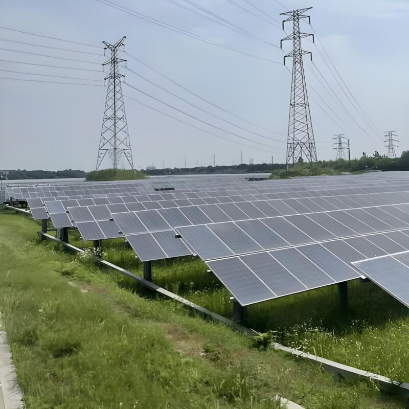 Hệ thống lắp đặt linh hoạt và có thể điều chỉnh với thiết kế được cấp bằng sáng chế để lắp đặt dự án năng lượng mặt trời an toàn