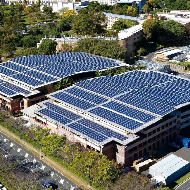 Nắp tấm pin mặt trời mái nhà tương thích với mái nhà kim loại ván dọc cung cấp cài đặt và tuổi thọ lâu dài